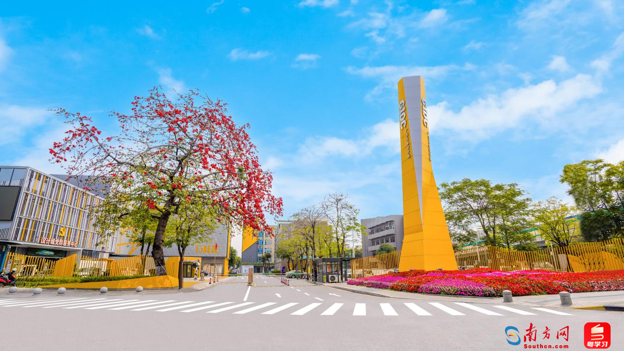 《人民日報(bào)》報(bào)道設(shè)計(jì)城創(chuàng)業(yè)青年：有夢想就有舞臺！